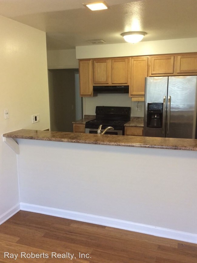 Building Photo - 4127-4151 Hilaria Way