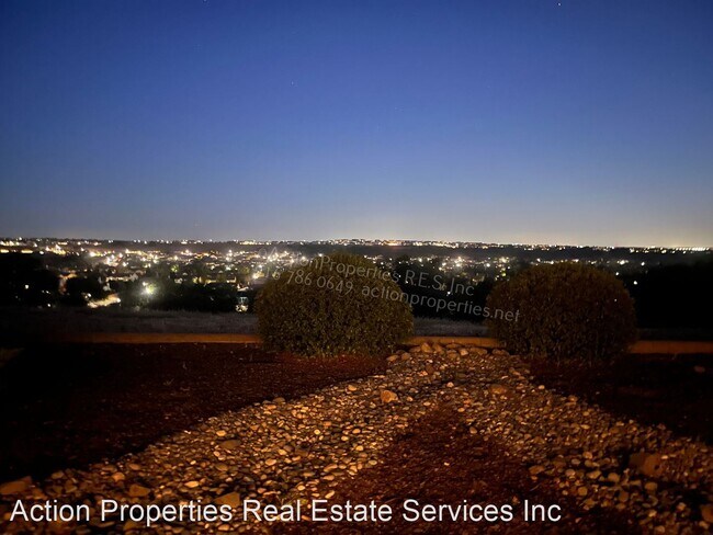 Building Photo - 2 br, 2.5 bath House - 2107 Lavender Hill