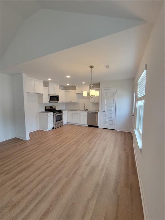 Foto del edificio - 555 N Cresswell Dr