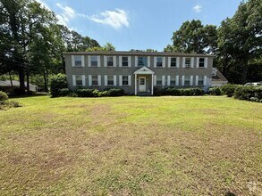 Building Photo - 201 N Shore Rd