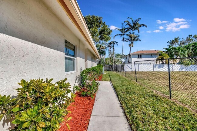 Foto del edificio - 3123 Florida Blvd