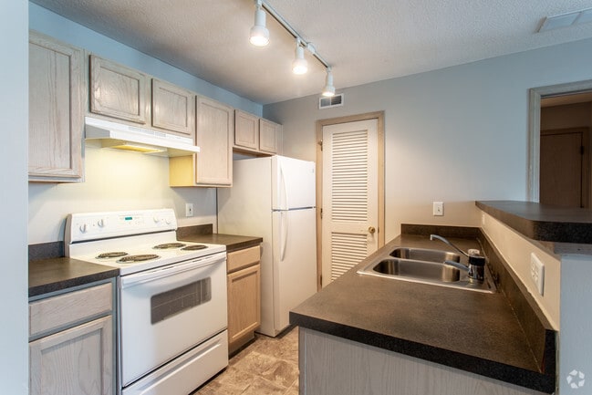 1BR, 1BA - 625 SF - The Ridge at Chestnut Hill