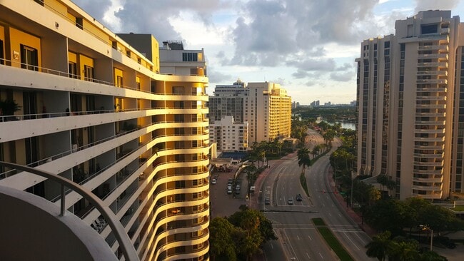 Building Exterior - Evening View - 5555 Collins Ave