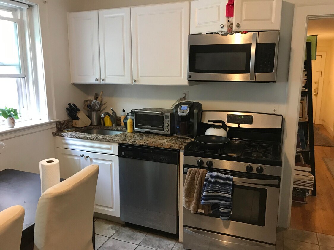 #5 - 39A Lee Street