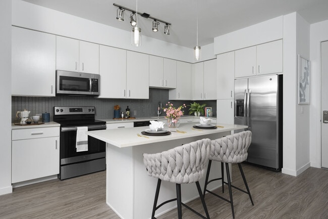 Building Photo - Aspire 7th and Grant