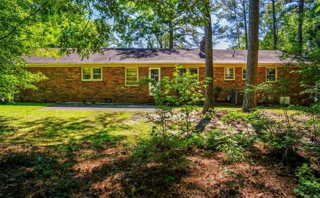 Building Photo - 5765 Dobson Dr