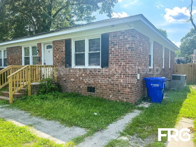 Building Photo - 113 Stancill Dr