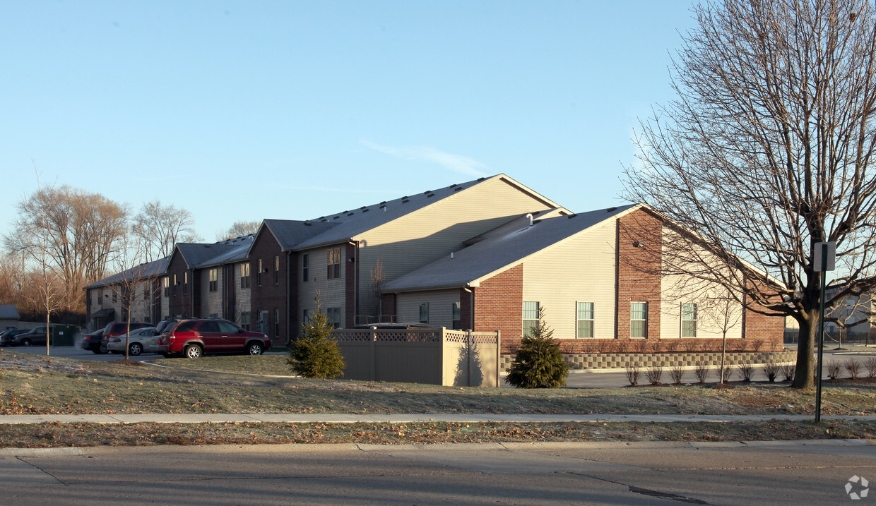 Building Photo - Pennwood Place Apartments