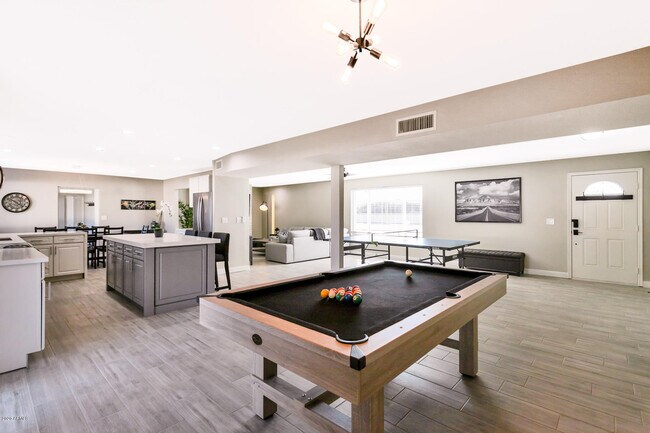 Foto del edificio - 5410 E Cactus Rd