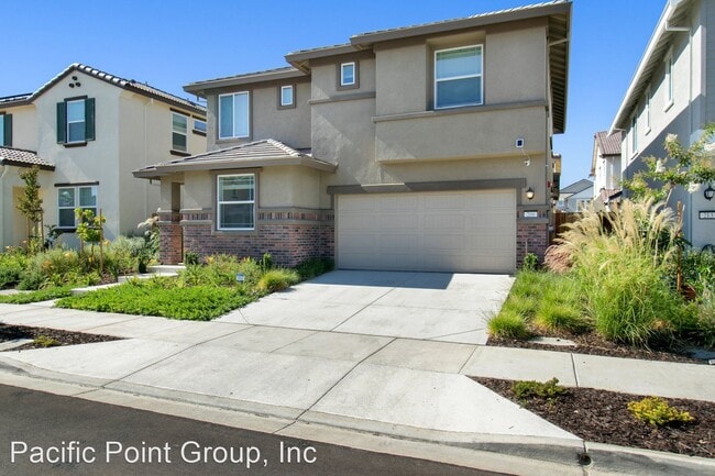 Building Photo - 4 br, 2.5 bath House - 209 Elk Creek Dr