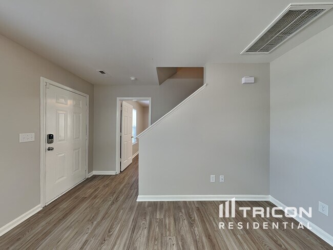 Foto del edificio - 120 Honeywood Avenue Charlotte NC
