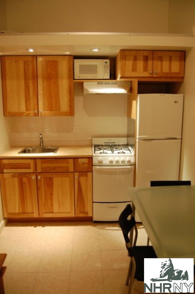 Foto del edificio - 321 West 30th Street
