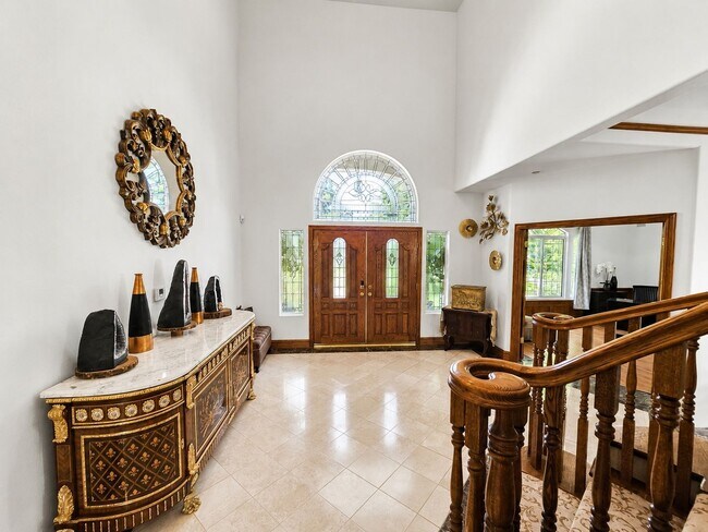 Foto del edificio - 482 W Palm Dr