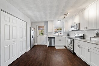 Building Photo - 3221 Locust Ave