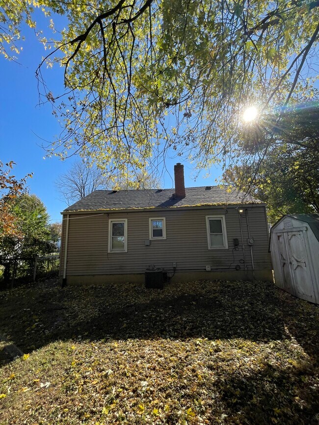 Building Photo - 5314 E Sutton St