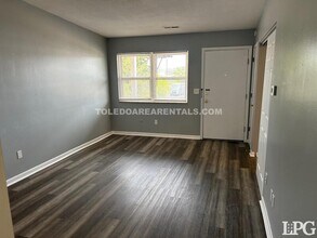 Building Photo - 4425 Talmadge Rd