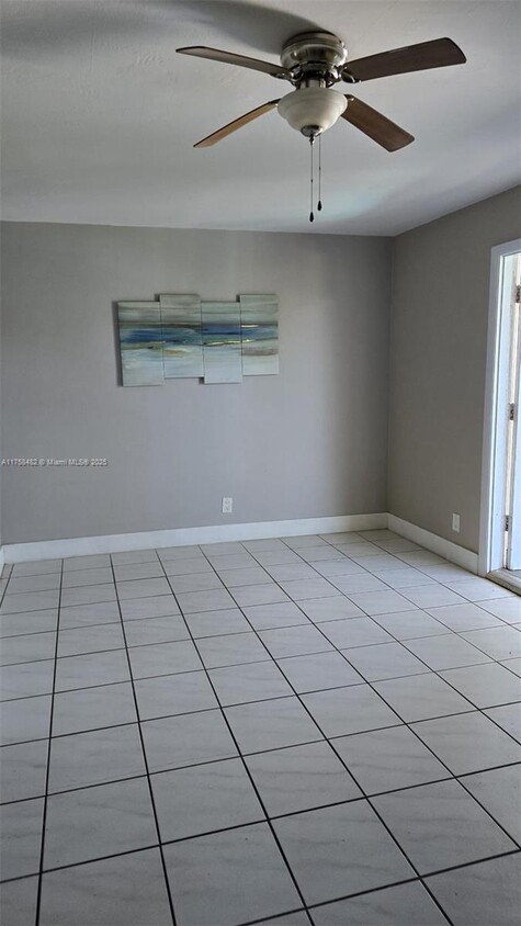 Building Photo - 90 Isle of Venice Dr