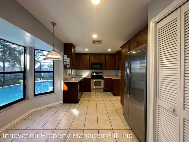 Building Photo - 4 br, 3 bath House - 463 Spike Ct