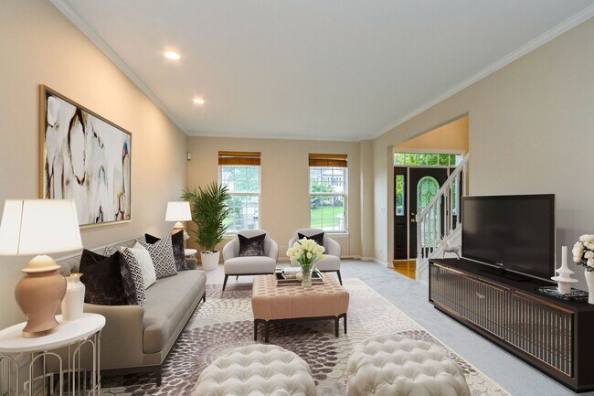 Building Photo - 809 Pleasant St