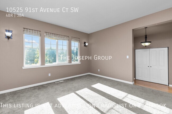 Foto del edificio - Spacious 4 bed/2.5 bath in Lakewood!