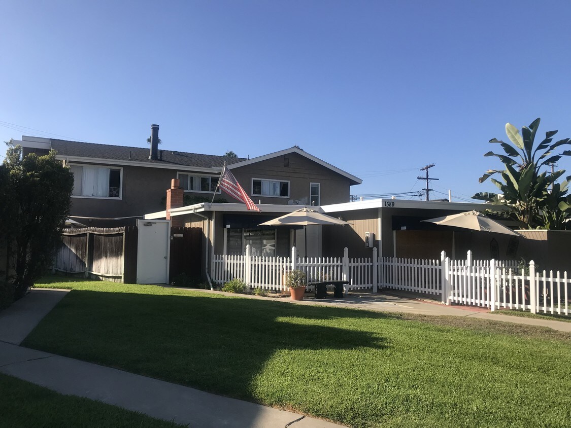 Primary Photo - 1589 San Bernardino Pl