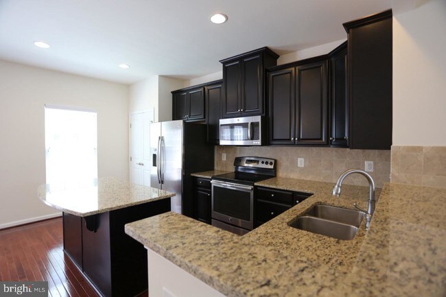 Building Photo - 7018 Kona Dr