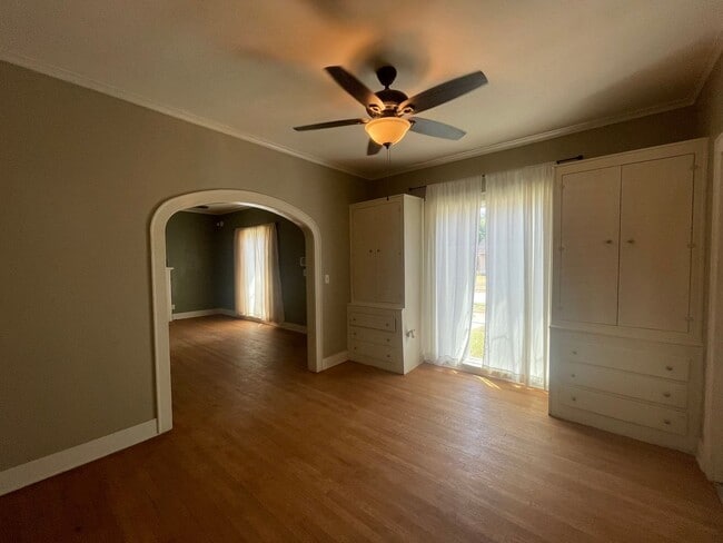Building Photo - A Great Place to Call Home!