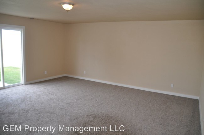 Building Photo - 18471 Avalon Pl