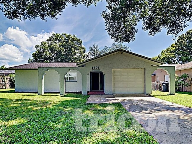Building Photo - 1631 Spring Lake Dr