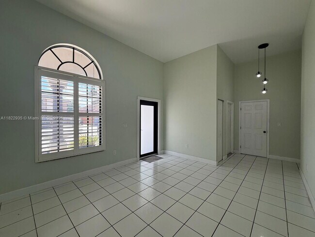 Building Photo - 3460 SW 154th Ct