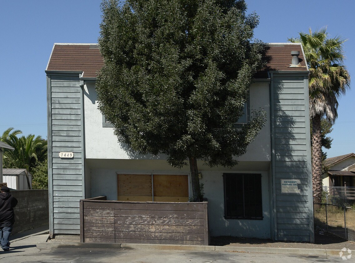 Foto del edificio - 1449 73rd Ave