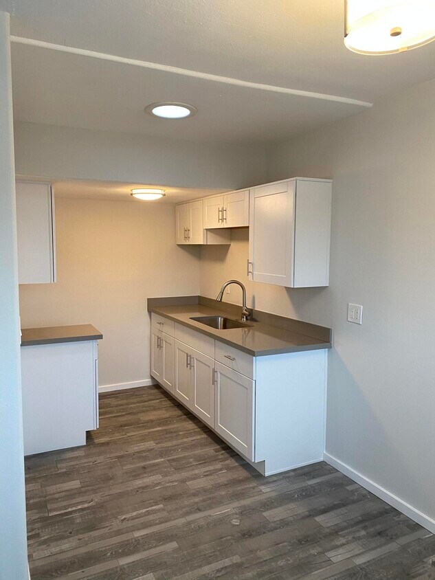 Foto principal - 44 E Roanoke Ave
