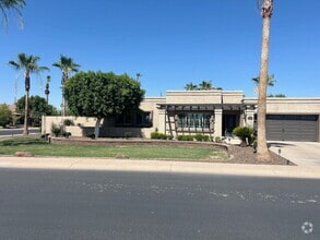 Building Photo - 4037 S Taylor Dr