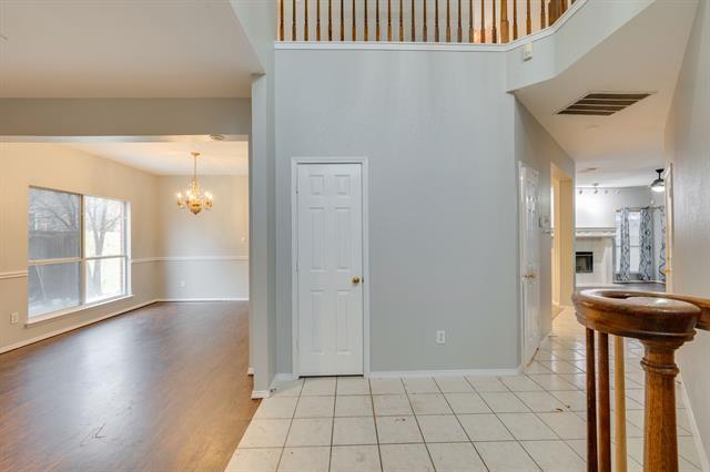 Building Photo - 8324 Clearbrook Dr