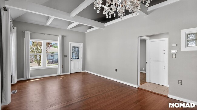 Building Photo - Charming 2BR House in Engelwood