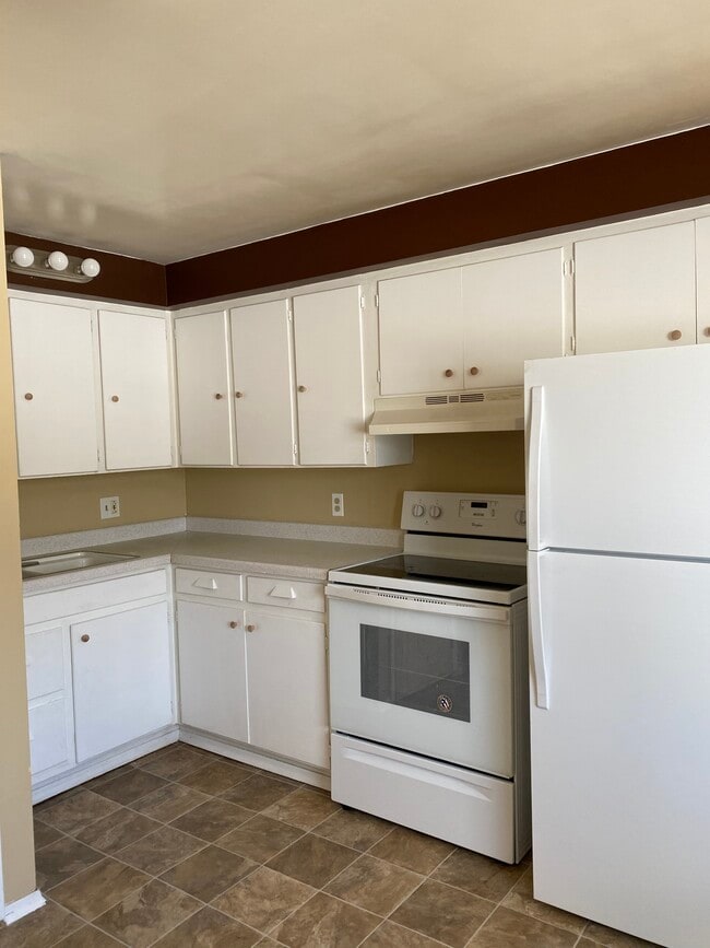 Eat in kitchen - 2032 Westside Dr