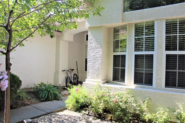Building Photo - New Reduced Rent: $3,200 for a Single-Stor...