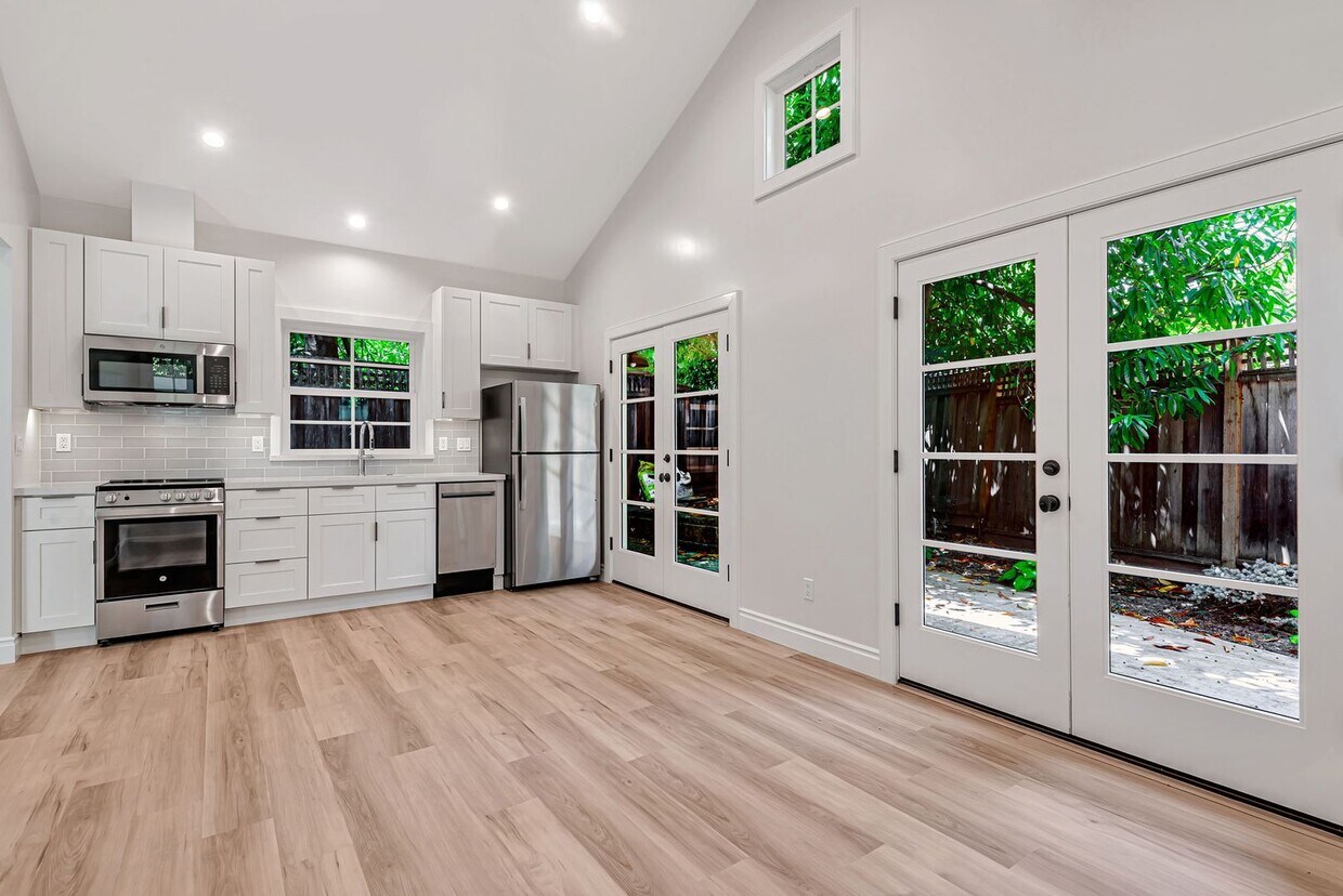 Foto principal - 1545 Laurel Pl