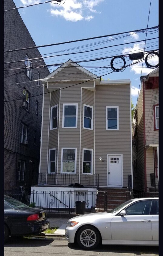 119 Bayview Ave Unit 2, Jersey City, NJ 07305 Condo for Rent in