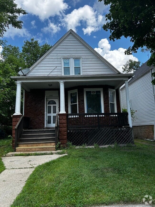 Building Photo - 448 W 118th St