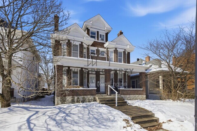 Foto del edificio - 2209 Summit St