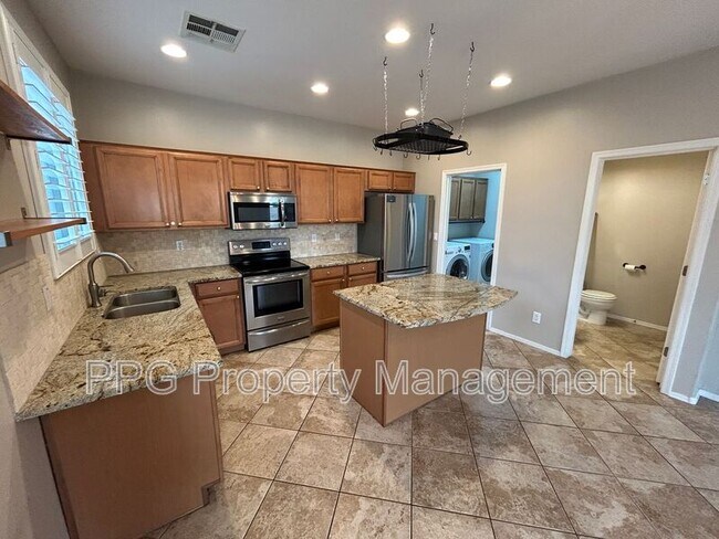 Foto del edificio - 17441 W Woodrow Ln