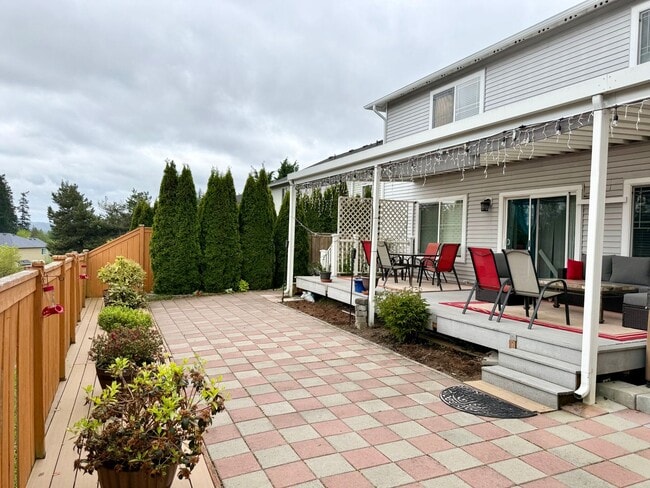 Foto del edificio - A stunning home in desirable Stendahl Ridge!