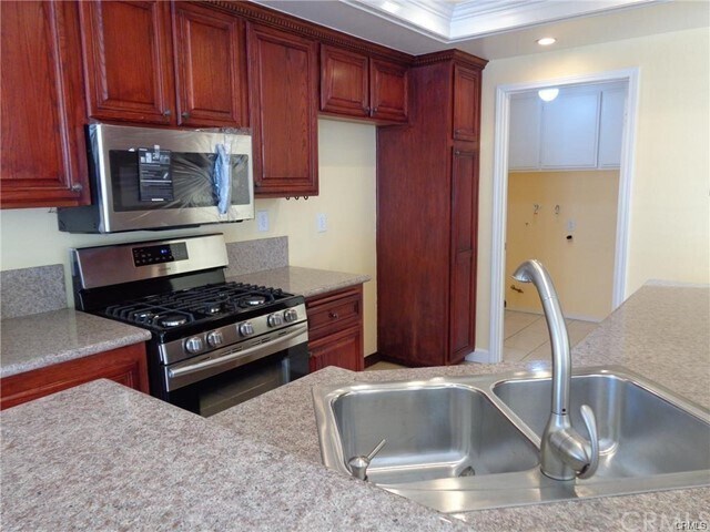 Primary Photo - 27411 Iris Ave
