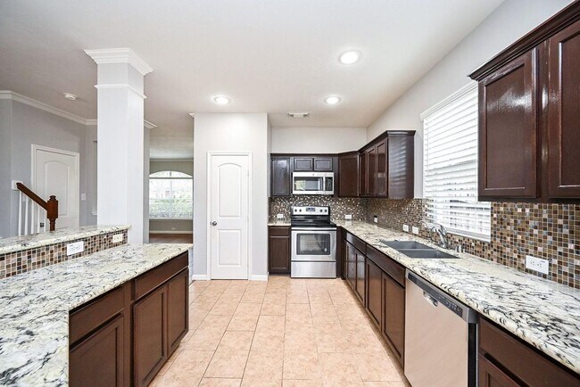 Foto del edificio - 7427 Chathan Glen Ln