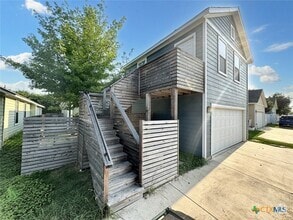 Building Photo - 315 Rachel St