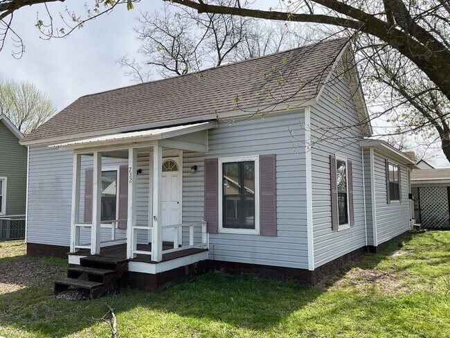 Foto del edificio - Newly Updated 2 bedroom / 1 bathroom house...