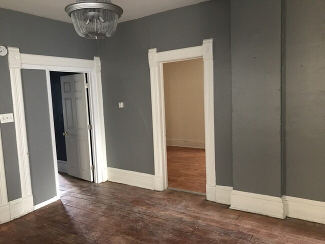Foto del edificio - 1686 N Franklin Pl
