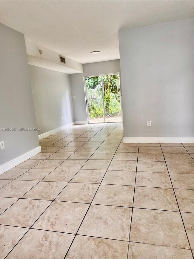 Foto del edificio - 1250 SE 31st Ct