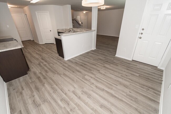 Building Photo - Alamosa Springs - 5730 Paseo Place, Bryan,...